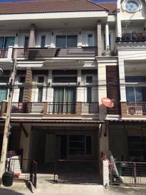 ให้เช่าโฮมออฟฟิศ 3 ชั้น 170 ตรม.  3 ห้องนอนพร้อมห้องน้ำในตัวทุกห้อง พรีเมี่ยม เพลส นวมินทร์-ลาดพร้าว 101