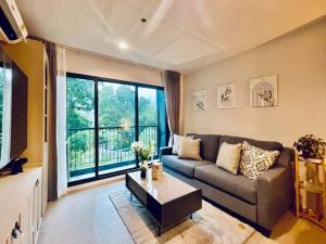 Life One Wireless spacious safe clean 4th floor BTS Ploen Chit