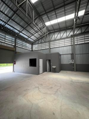 โกดังสร้างใหม่ พร้อมออฟฟิศ และห้องน้ำพื้นที่ใช้สอย พื้นที่โกดัง 400 ตร.ม.สำนักงาน 20 ตร.ม.ห้องน้ำส่วน 5 ตร.ม. ถนนประชาอุทิศ สมุทรปราการ