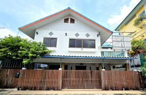 บ้านเดี่ยว2 ชั้น 50วา6 นอน 3 น้ำ  ห้องรับแขกดาดฟ้า 230 ตรม. *จอดรถในบ้าน3 หน้าบ้าน 1 คัน *เหมาะทำโฮมออฟฟิศ ขายของออนไลน์ ถนนนวมินร์ ภาพที่ 3