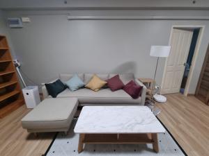 Supalai Park Ekamai Thonglor spacious private 16th floor BTS Ekkamai ภาพที่ 3