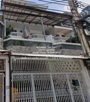townhouse ให้เช่าทาวน์โฮม 4.5 ชั้น (สภาพใหม่) ใกล้ MRT สุทธิสาร 25.8 ตร.ว. 4 น 3 น้ำ ราคา 55,000 บาท/เดือน  4 ห้องนอน 55000 BAHT   ราคา - สุดคุ้ม เป็นทาวน์โฮม 4.5 ชั้น พร้อมอยู่ ที่ตั้งอยู่ในหมู่บ้านที่มีสภาพแวดล้อมที่ดี อยู่ใกล้สิ่งอำนวยความสะดวกในท