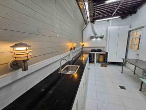  TOWNHOUSE บ้านกลางกรุง พระราม3 4+1นอน 425ตรม.พักได้สูงสุด10คน จอดรถได้6 คัน ภาพที่ 8