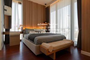 condo. KHUN by YOO inspired by Starck VERY GOOD เป็นคอนโดหรูพร้อมอยู่ มีการตกแต่งภายในเพิ่มเติมได้แบบเรียบหรู และมีทำเลสวยสามารถมองเห็นวิวเมือง พร้อมพื้นที่ส่วนกลาง และสิ่งอำนวยความสะดวกครบครัน ทั้งสระว่ายน้ำ ห้องออกกำลังกาย สวนพักผ่อนขนาดใหญ่ ใกล้ทา ภาพที่ 6