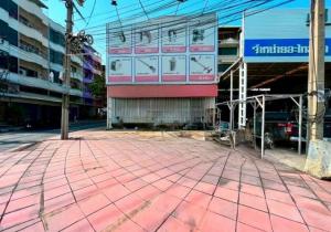 ให้เช่าอาคารพาณิชย์ 2 คูหา  พื้นที่ใช้สอย ประมาณ 600 ตร.มห้องมุม 4 ชั้นครึ่ง + 1 ดาดฟ้า