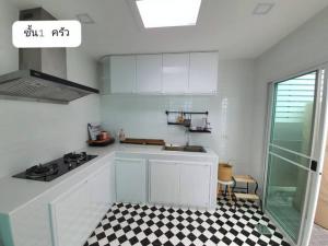 ให้เช่า โฮมออฟฟิศ 4 ชั้น ขนาดที่ดิน 21 ตรว. ถนน คู่ขนานมอเตอร์เวย์ ใกล้เมกาบางนา ภาพที่ 4