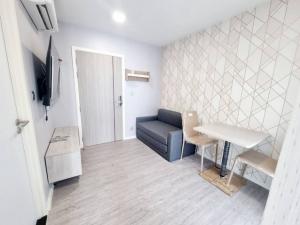 Atmoz Tropicana Bangna Private clean 6th floor BTS Udomsuk