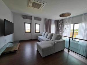 ให้เช่าบ้านเดี่ยวหรู 2ชั้นเนื้อที่ 60 ตร.ว พื้นที่ใช้สอย 235 ตร.ม 4ห้องนอน 4ห้องน้ำ เฟอร์ครบ ถนนบางนาหลังห้างเมกา ราคาเช่า 250,000 บ/ด ภาพที่ 7