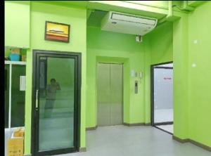สุขุมวิท71 ปรีดี มีลิฟท์ในตัว BTS พระโขนง 900ม.ให้เช่าโฮมออฟฟิศ  3 ชั้น รร.นานาชาติเซนต์แอนดรูว์ 1.2 กม.3 ออฟฟิศ 2 น้ำ ภาพที่ 8