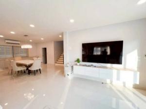 ให้เช่าบ้านเดี่ยว 2 ชั้น Centro Bangna เนื้อที่ 61 ตรว 4นอน 5น้ำ Fully furnished พร้อมอยู่ - ghd000579R ภาพที่ 3