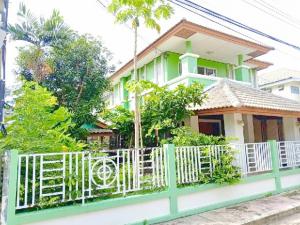 ตลาด บางพลีซิตี้ 2กม. ให้เช่าบ้านเดี่ยว 2ชั้น 65 ตร.วา.260 ตร.ม.รร.สาธิตบางนา 1.4 กม. 4นอน 3น้ำ บ้านโล่ง  รพ.จุฬารัตน์ 3  2.1 กม
