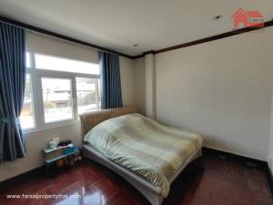ให้เช่าบ้านคฤหาสน์ 2ชั้น สระว่ายน้ำ เนื้อที่ 200ตร.ว  5ห้องนอน 5ห้องน้ำ เฟอร์นิเจอร์ครบ ถนนเลียบทางด่วน ลาดพร้าว ราคาเช่า 200,000 บ/ด ภาพที่ 6