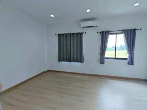เทพรักษ์ ให้เช่าทาวน์โฮม 3ชั้น 4นอน 3น้ำ MRTลาดปลาเค้า 2.2 กม.  ทำเลดี ย่านพหลโยธิน รามอินทรา ม.นอร์ทกรุงเทพ 1.7 กม. ภาพที่ 4