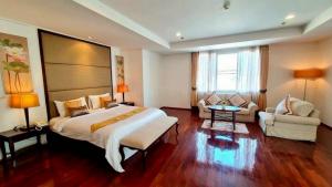 ให้เช่าห้องหรู Luxury ปิยะทิพย์ เพลส สุขุมวิท 39 ตกแต่งครบ พร้อมเข้าอยู่ ขนาด 289 ตรม 3ห้องนอน - ghd000585R