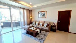 ให้เช่าห้องหรู Luxury ปิยะทิพย์ เพลส สุขุมวิท 39 ตกแต่งครบ พร้อมเข้าอยู่ ขนาด 289 ตรม 3ห้องนอน - ghd000585R ภาพที่ 4