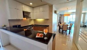 ให้เช่าห้องหรู Luxury ปิยะทิพย์ เพลส สุขุมวิท 39 ตกแต่งครบ พร้อมเข้าอยู่ ขนาด 289 ตรม 3ห้องนอน - ghd000585R ภาพที่ 6