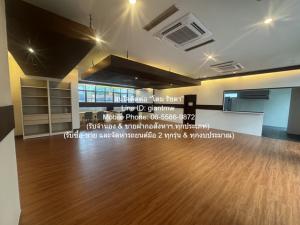 Office ให้เช่าพื้นที่สำนักงาน (Office For Rent) ชั้น 3 บนอาคารสำนักงานหรู ติด ซ.ทองหล่อ 0 RAI 2 Ngan 0 ตร.วา 1 BR 1 น้ำ 80000 บ.   บรรยากาศส่วนตัว เป็นสำนักงานให้เช่าที่ตั้งอยู่ในทำเลใจกลางเมือง โดยอยู่ท่ามกลางสิ่งอำนวยความสะดวกในทุกมิติ โดยเหมาะสมสำ