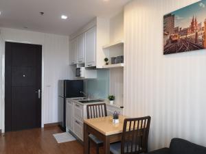 Q House Sukhumvit 79 safe quiet beautiful view 25th floor BTS On Nut