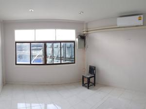 ให้เช่าตึกแถว 16 ตร.วา ริมถ.ลาดพร้าว ใกล้ MRTลาดพร้าว BTS ภาวนา เยื้องลาดพร้าวซอย 48  ภาพที่ 6