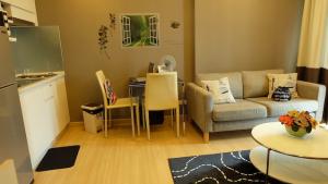 Thru ThongLor nice private peaceful 22nd floor BTS Thonglor