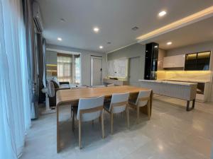 LV52492 ให้เช่า บ้านเดี่ยวหรู บ้านมือหนึ่ง โครงการใหม่หมู่บ้าน มันฑณาบางนา-วงแหวน (รามคำแหง 2) กรุงเทพมหานคร ภาพที่ 8