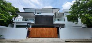 ให้เช่า Home office หรู 3 ชั้น 730 ตรม. ใจกลางสุขุมวิท สุขุมวิท71 ซอยปรีดีพนมยงค์26 ใกล้ทางด่วน ใกล้ BTS พระโขนง