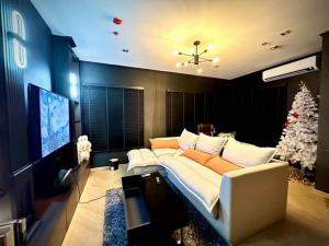 เช่า RR162 Na Reva Charoennakhon ห้องสวย เฟอร์นิเจอร์ครบครัน ภาพที่ 2