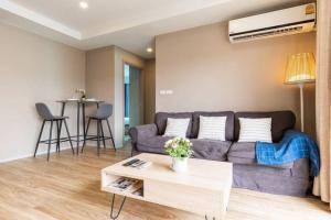 ให้เช่า Blossom Condo สาทร เจริญราษฎร 2 ห้องนอน 2 ห้องน้ำ ชั้น 5  ตึก D  วิวสระว่ายน้ำ ใกล้BTS สุรศักดิ์ ภาพที่ 2