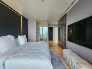 Five-Star Lifestyle by the River - 2BR at Four Seasons near BTS Saphan Taksin ภาพที่ 5