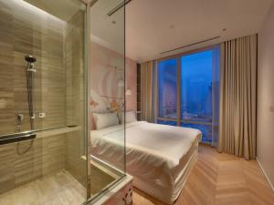 Five-Star Lifestyle by the River - 2BR at Four Seasons near BTS Saphan Taksin ภาพที่ 7