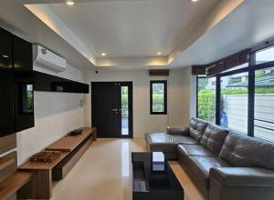 ให้เช่าบ้านเดี่ยว Aqua Divina รามคำแหง 94  เฟอร์นิเจอร์พร้อมอยู่  ภาพที่ 2