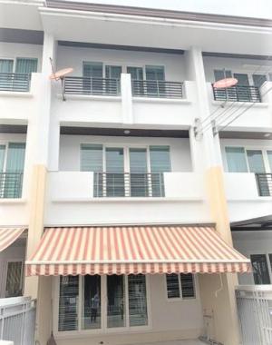 ให้เช่าทาวน์โฮม 3 ชั้น บ้านกลางเมือง พระราม 9 -ลาดพร้าว 84 ซอยประดิษฐ์มนูญธรรม 3