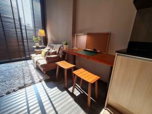 Edge Sukhumvit 23 comfortable clean quiet 6th floor BTS Asoke