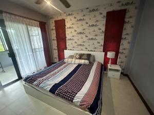 For Rent : Kata, 2 storey twin house, 3 bedrooms 3 bathrooms ภาพที่ 3