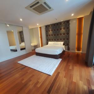รหัสC6777 ให้เช่าคอนโด Penthouse Duplex  2ชั้น เดอะโฟร์วิงส์ เรสซิเดนซ์ ศรีนครินทร์ 3 ห้องนอน ภาพที่ 7