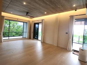 ให้เช่าบ้านเดี่ยวหรู 2ชั้นเนื้อที่ 200ตร.ว พื้นที่ใช้สอย 375ตร.ม 5ห้องนอน 6ห้องน้ำ เฟอร์ครบ ถนนบางนาตราด ห้างเมกะ ราคาเช่า 380,000 บ/ด ภาพที่ 3