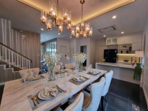 ให้เช่าบ้านเดี่ยว2ชั้นพร้อมสระว่ายน้ำ fully furnished ย่านพัฒนาการ อ่อนนุช  ภาพที่ 4