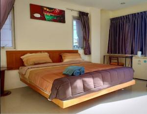 CHR001 For Rent : Patong Guest house have 4 floors with city view. Land plot 120 SQM ภาพที่ 3