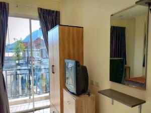 CHR001 For Rent : Patong Guest house have 4 floors with city view. Land plot 120 SQM ภาพที่ 5