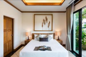 PR057 For Rent : Nai Harn, Luxury Tree Pool Villa, 3 Bedrooms 3 Bathrooms, Garden view. ภาพที่ 3