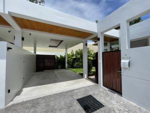 PR053 For Rent : Rawai, Luxury New Pool Villa, 2 Bedrooms 2 Bathrooms, Garden view.