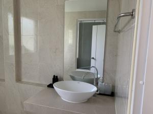 PR052 For Rent : Thalang, Luxury Private Pool Villa, 6 Bedrooms 6 Bathrooms, Garden view. ภาพที่ 4