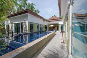 PR049 For Rent : Thalang, Luxury Private Pool Villa, 2 bedrooms 2 Bathrooms, Garden view.