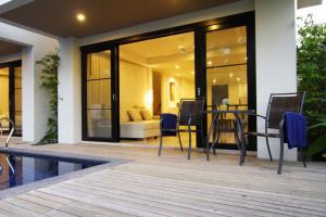PR048 For Rent : Phuket Town, Luxury Private Pool Villa, 3 bedrooms 2 Bathrooms, Pool view. ภาพที่ 7