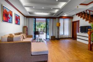 PR045 For Rent : Bangtao Private Pool Villa, 3 bedrooms 4 Bathrooms, Pool view ภาพที่ 2