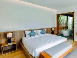 PR039 For Rent : Boat Avenue, Luxury Private Pool Villa, 3 bedrooms 3 Bathrooms, Pool view.  ภาพที่ 3