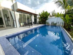 PR036 For Rent : Rawai Private Pool Villa, 4 bedrooms 4 Bathrooms, Pool view.