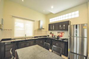 PR035 For Rent : Rawai Private Pool Villa, 2 bedrooms 3 Bathrooms, Pool view. ภาพที่ 7