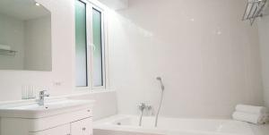 PR033 For Rent : Thalang, Luxury Private Pool Villa , 3 bedrooms 3 bathrooms. 200 SQ.M. ภาพที่ 4