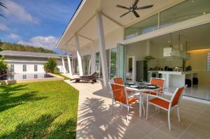 PR032 For Rent : Thalang, Luxury Private Pool Villa , 3 bedrooms 3 bathrooms. 